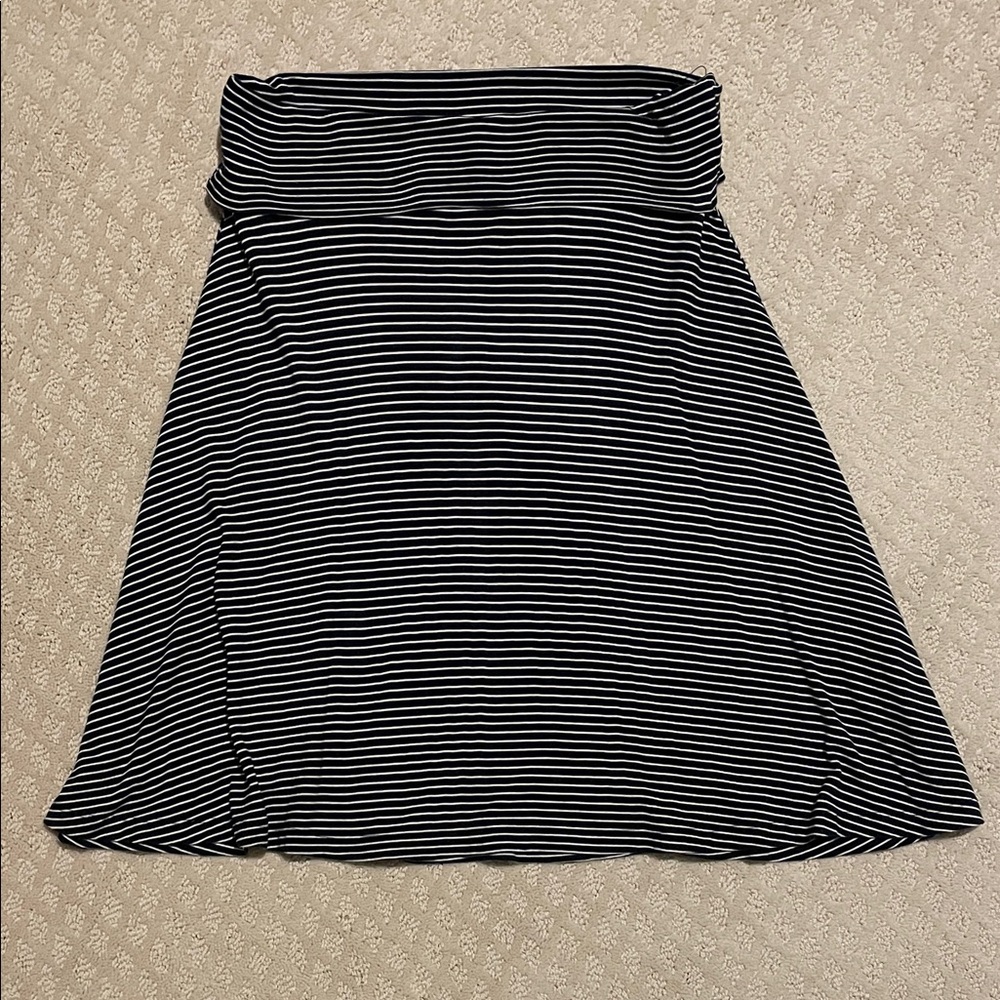 GAP Navy & White Striped Skirt